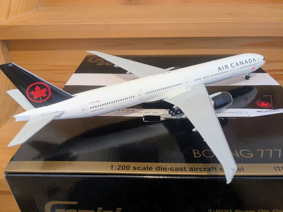 ジェミニ200 エアカナダ 777-300ER 1/200　ANA JAL