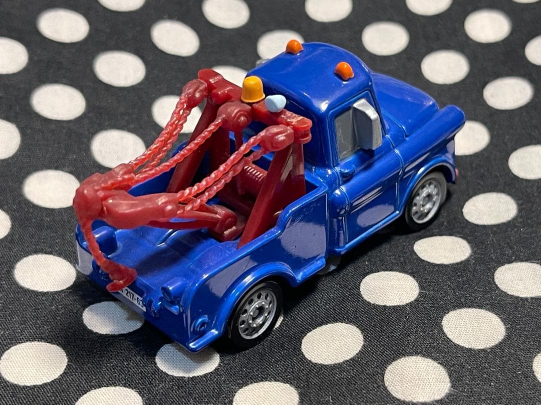 新品絶版カーズ トミカ ミニカー　メーター　イヴァンタイプ