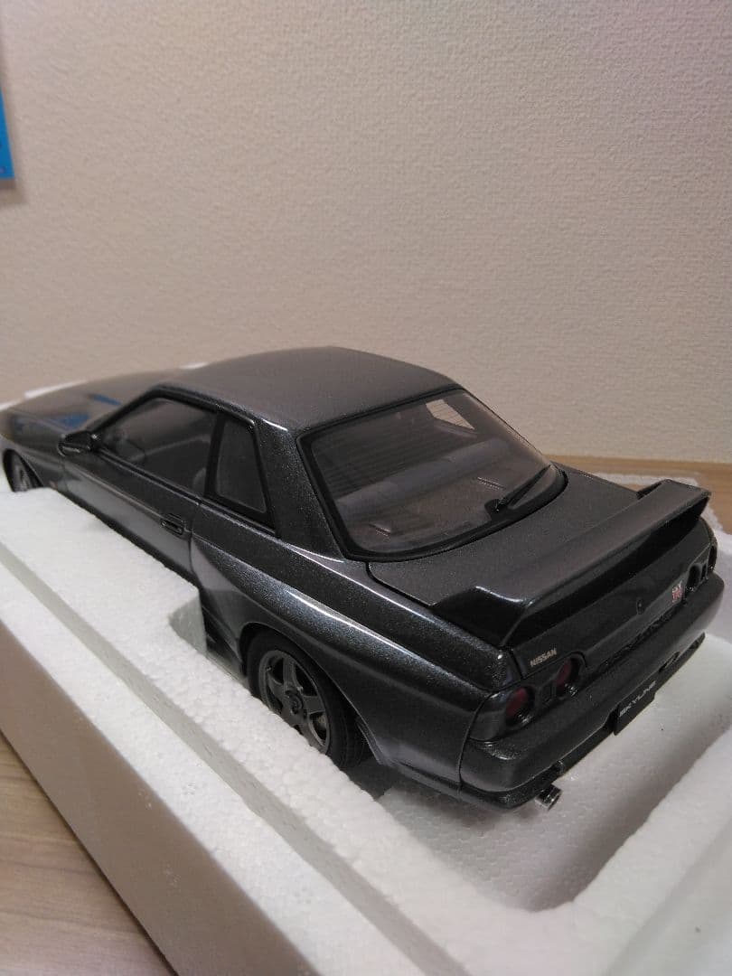 オートアート NISSAN SKYLINE GT-R (R32)