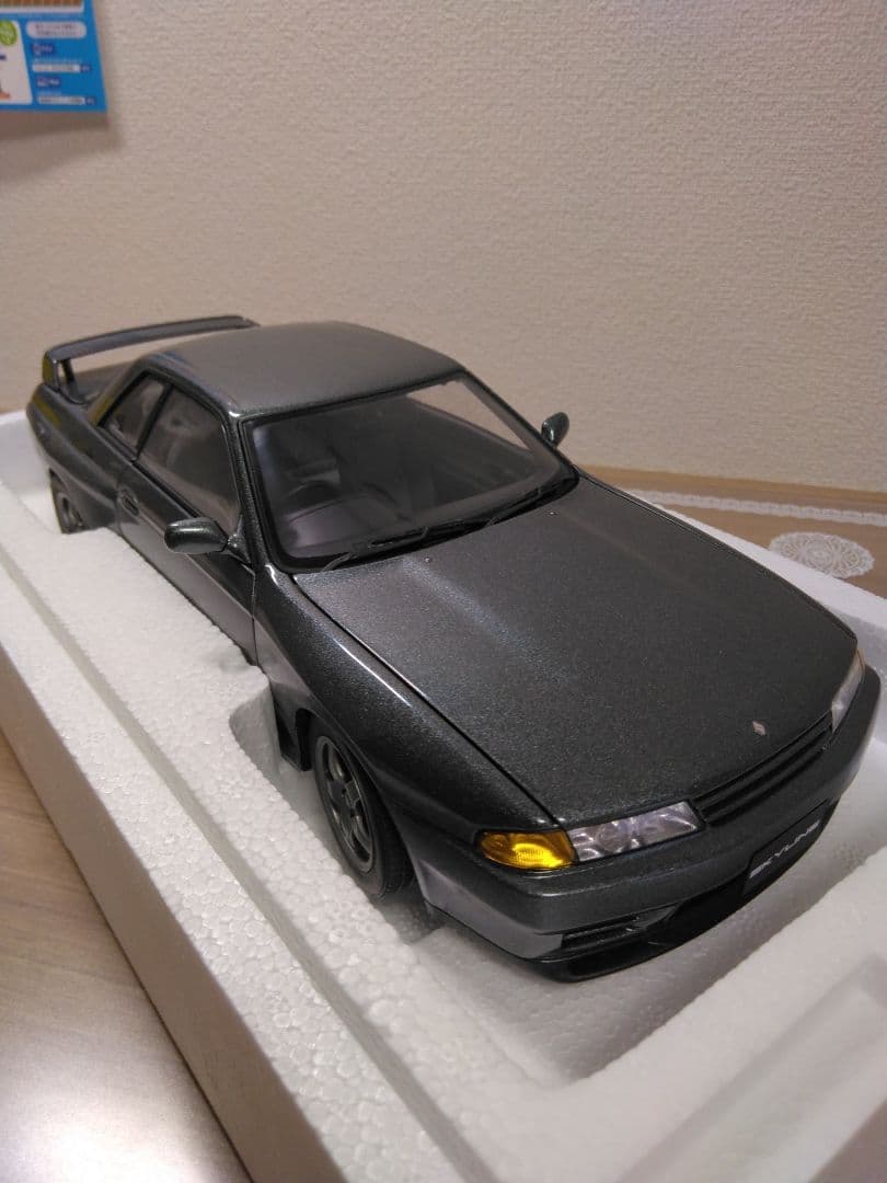 オートアート NISSAN SKYLINE GT-R (R32)