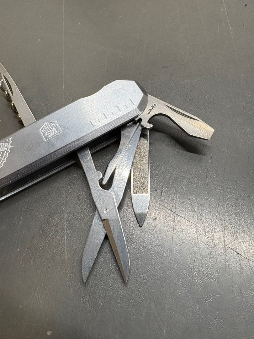 タグホイヤー　マルチツール