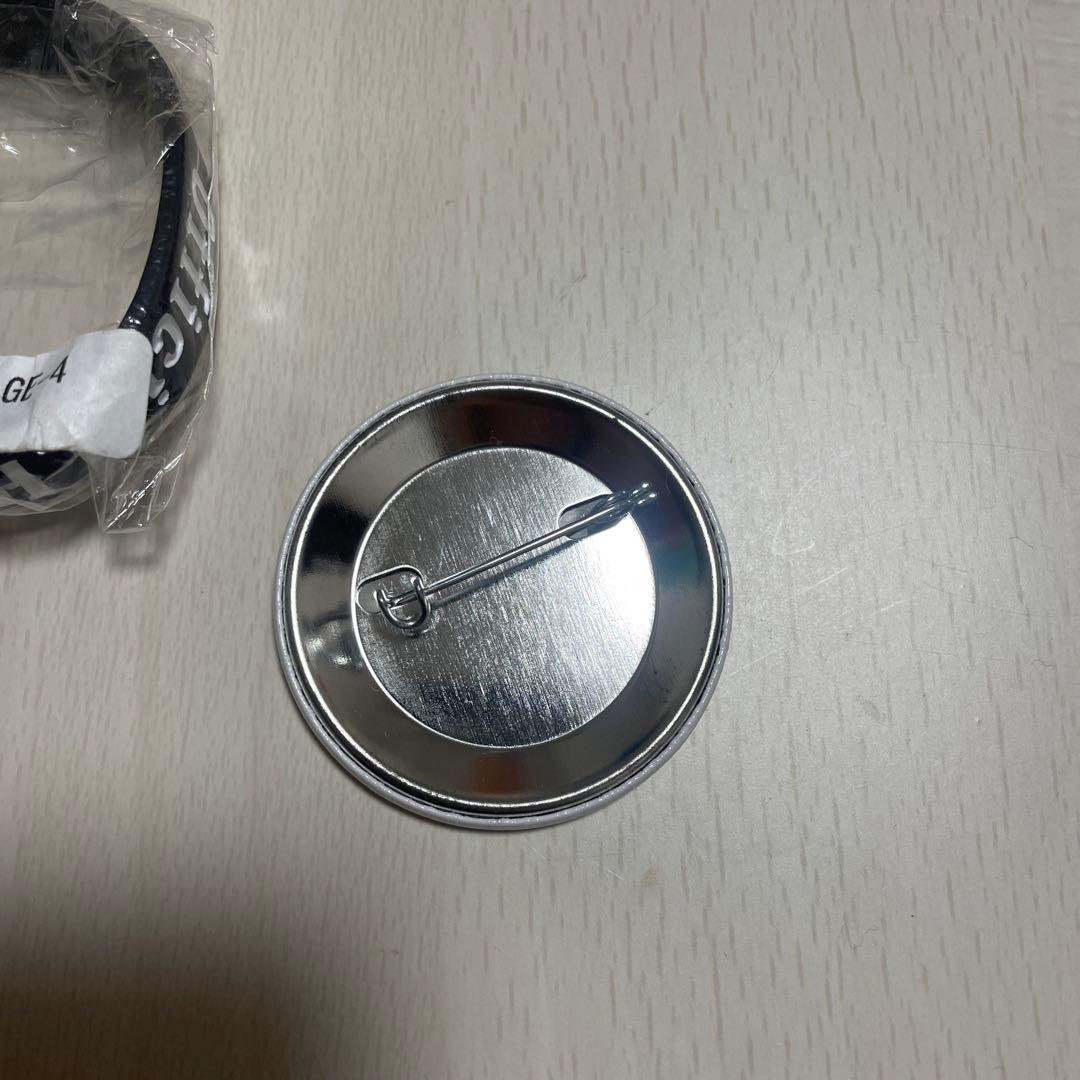 【新品】official髭男dism ラバーバンド 缶バッジ セット