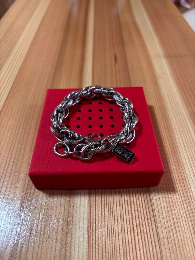 DIESEL シルバーブレスレット