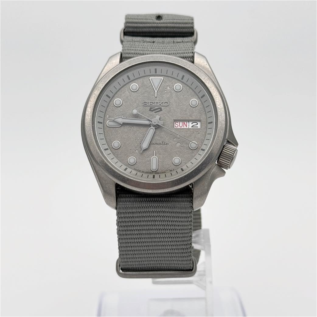 SEIKO セイコー セイコー5 デイデイト 4R36-08L0 グレー文字盤