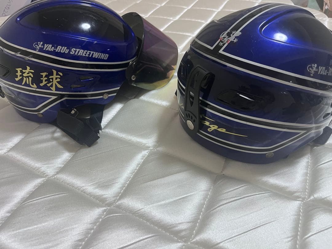 ヤールヘルメットビンテージカラー写真右ひとつのみ