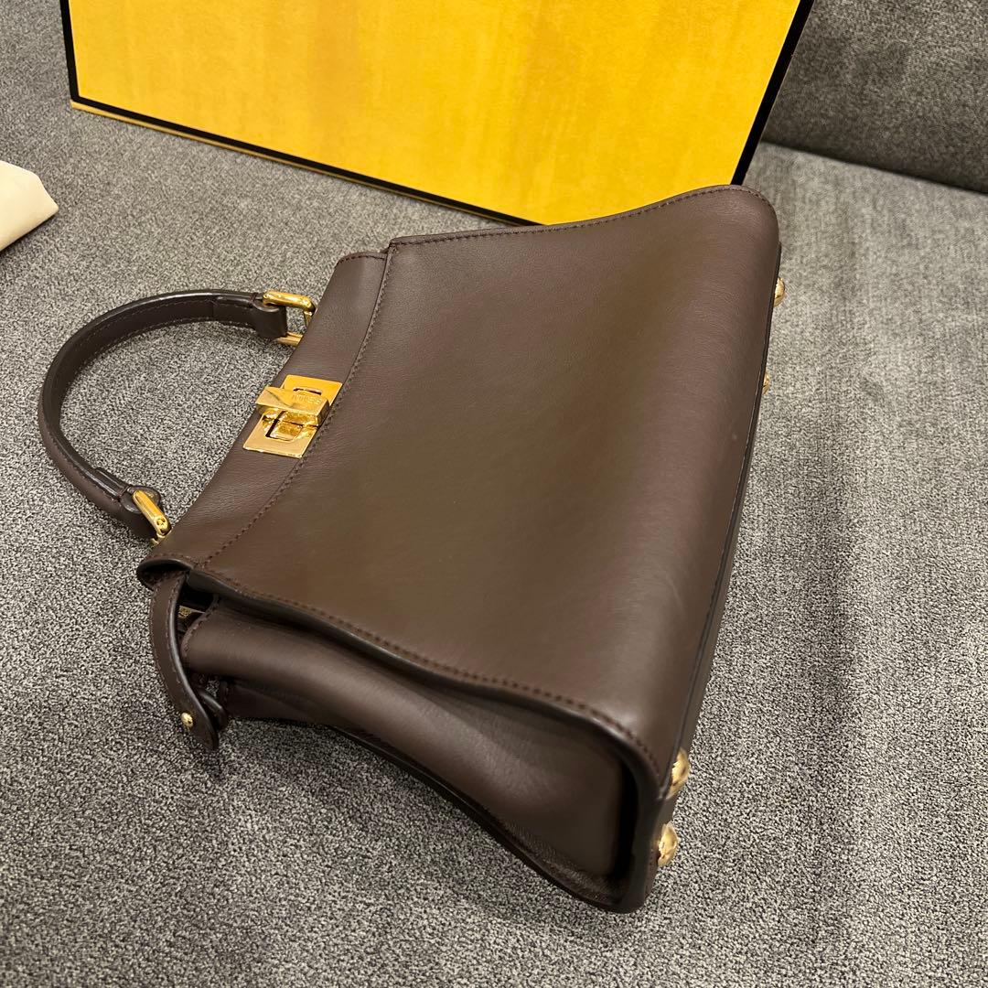 FENDI ピーカブー　ミニピーカブー　ブラウン