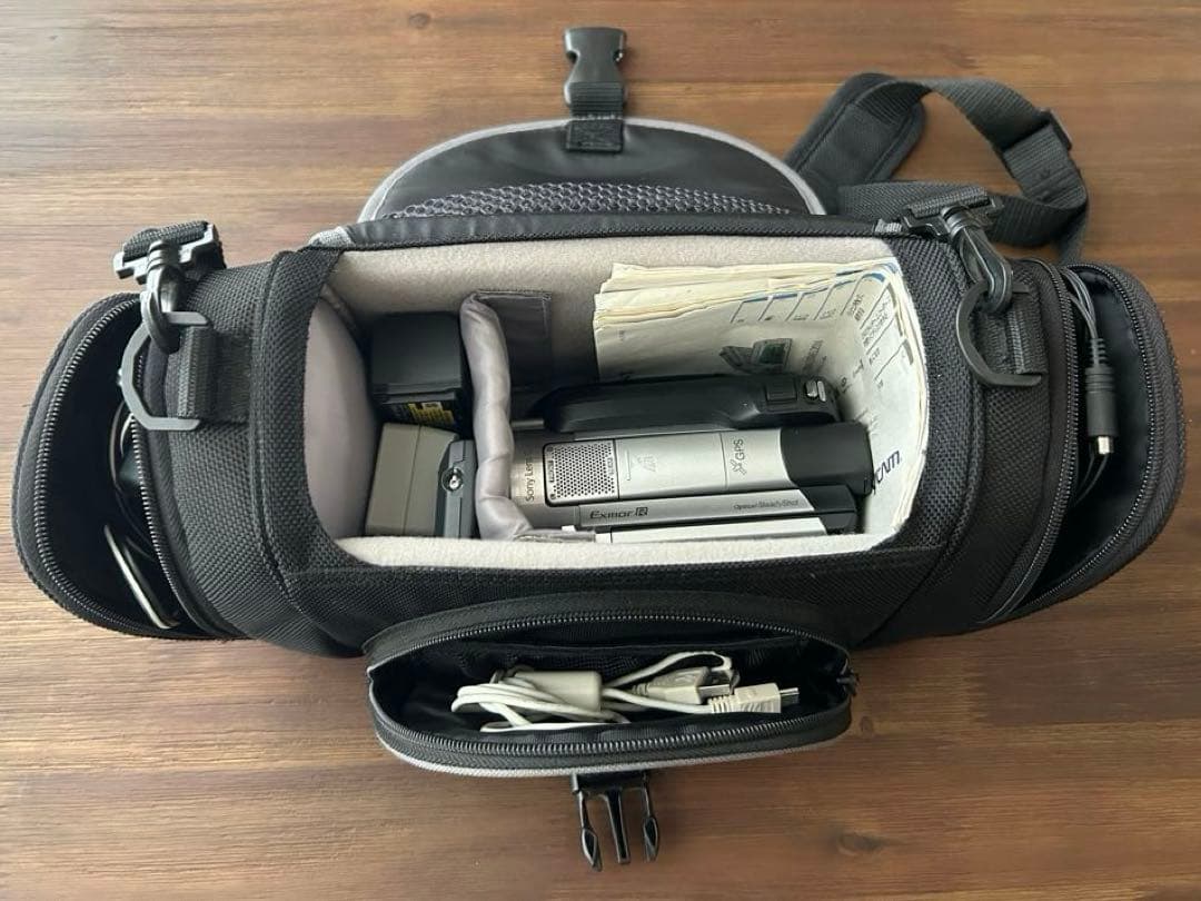 SONY Handycam HDR-XR500V （シルバー）　ビデオカメラ