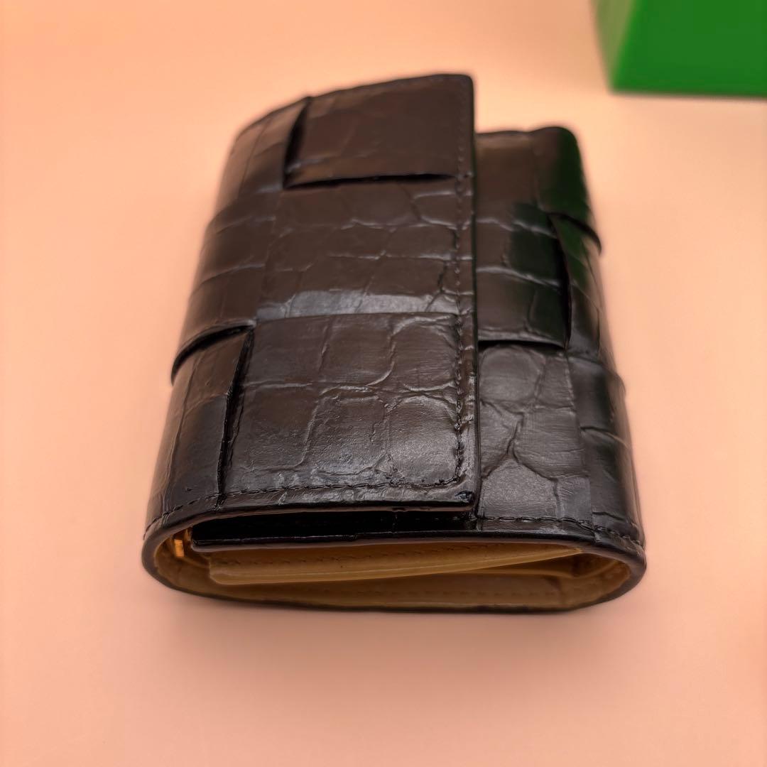 BOTTEGA VENETA三つ折り財布コンパクトウォレットカセットクロコ型押し