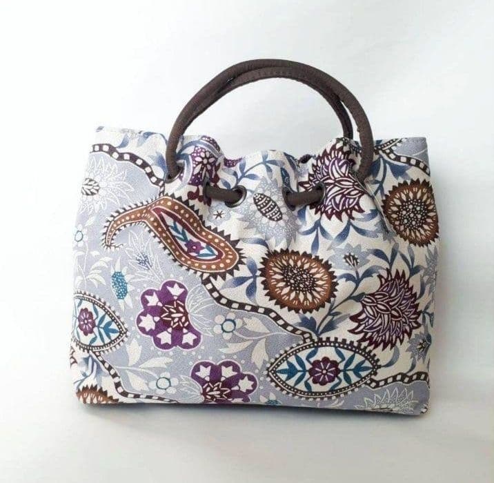 ￥45980⇒￥35980 着物の日月間セール 栗山工房銀通し紅型鞄