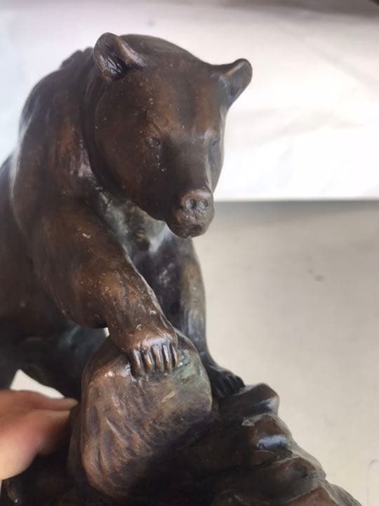 熊置物真鍮製，工藝美術品，高18.5cm，重4500克。