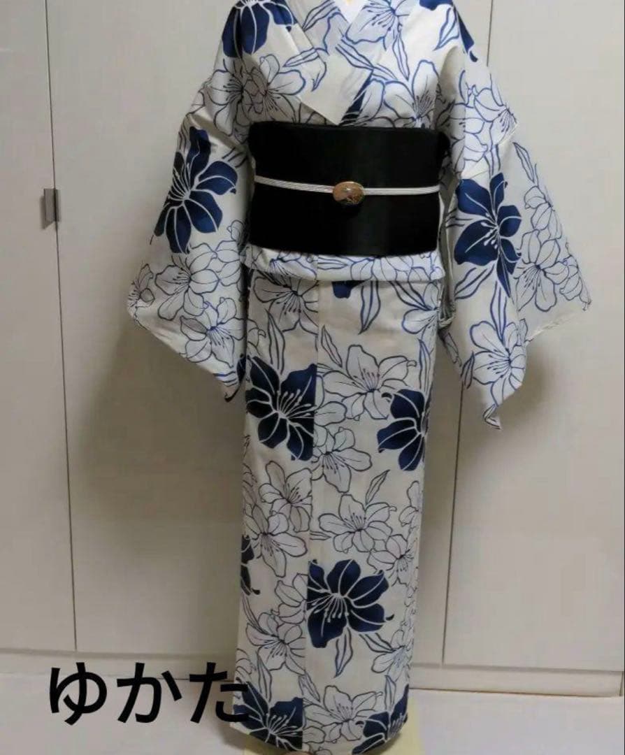 浴衣　ゆかた Mサイズ　ユカタ 綿100%　白✖️ネイビー 花 浴衣単品販売 M