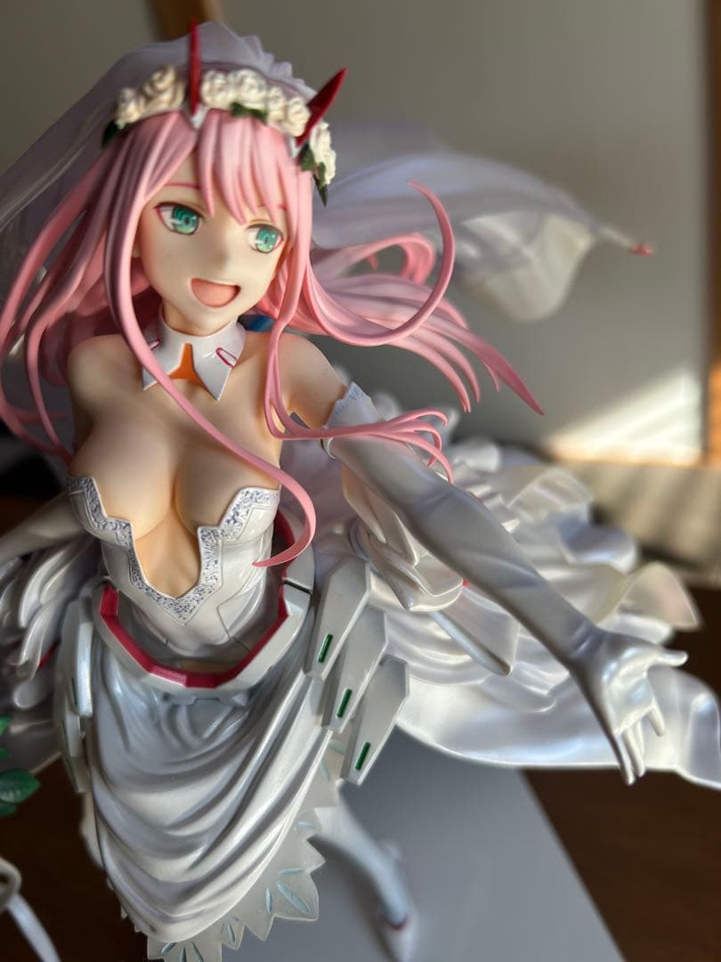 ル*カ様 ダーリンインザフランキス　ゼロツー　フィギュア　ウェディング　ポストカ