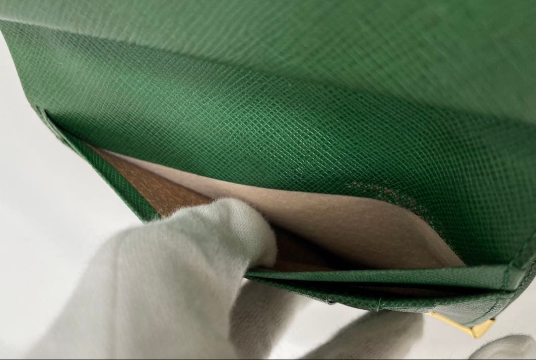 美品 GIVENCHY ジバンシー 二つ折り財布 がま口 ヴィンテージ レザー