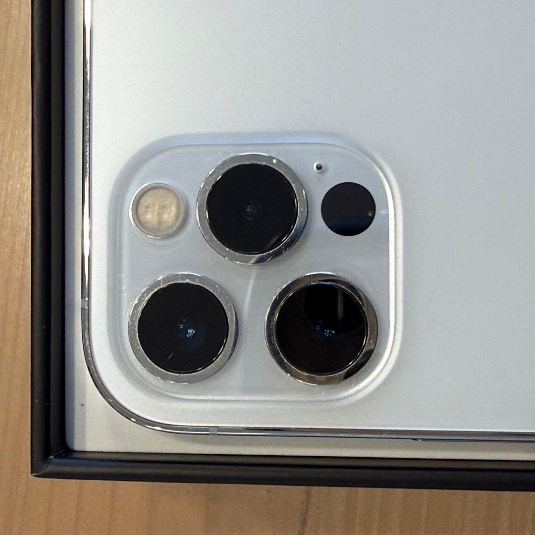 【美品】Apple iPhone 12 Pro 256GB シルバー