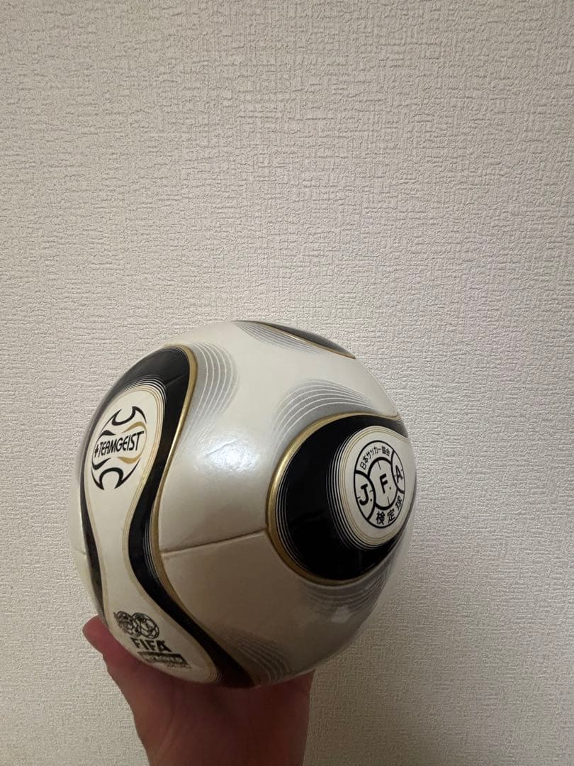 adidas TEAMGEIST 2006年 ドイツワールドカップ公式球
