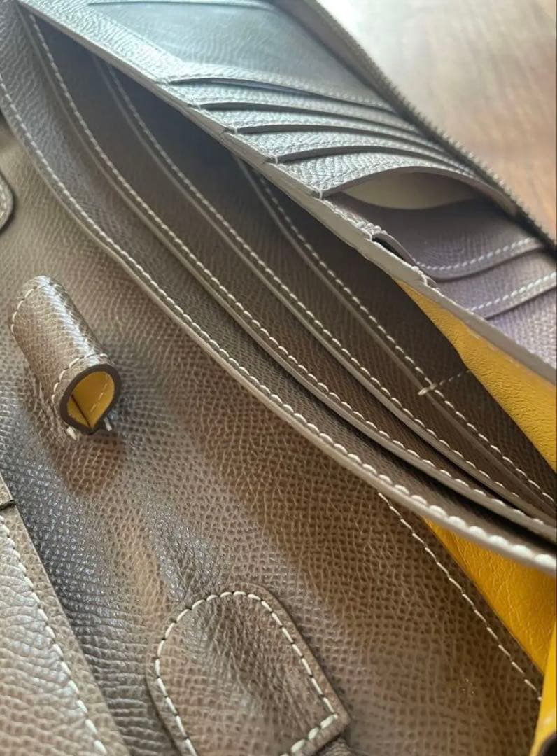 ブルックリンミュージアム　パスポートケース　トープ