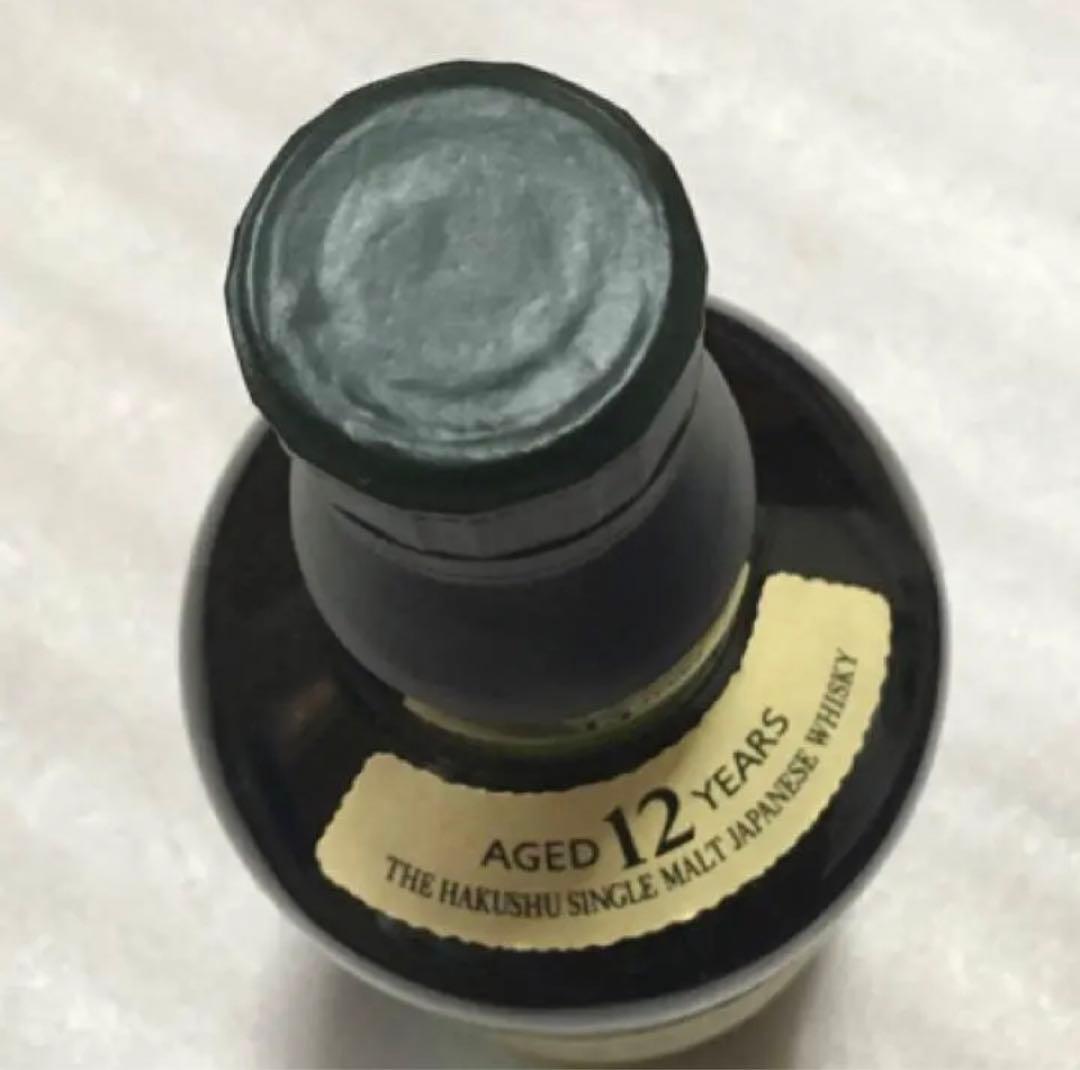 サントリー白州12年12本　国内販売品より50ml多い750ml NYで購入