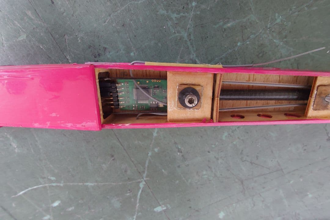 ハンドランチ グライダー 「FLITZ 2」