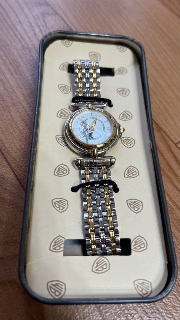 ワーナーブラザーズ キャラクター缶、バッグス・バニービンテージ 限定腕時計