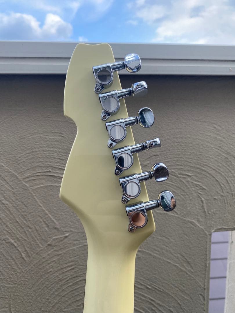 Italia Guitars Monza(ビザールギター)