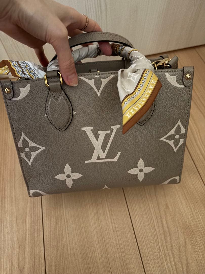 Louis Vuitton オンザゴーPM