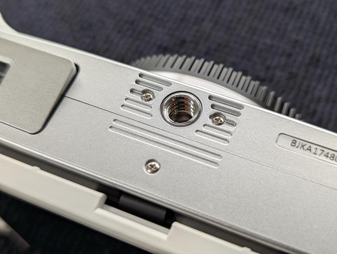 【美品】オリンパス PEN E-P7 ボディ ホワイト ペン OLYMPUS