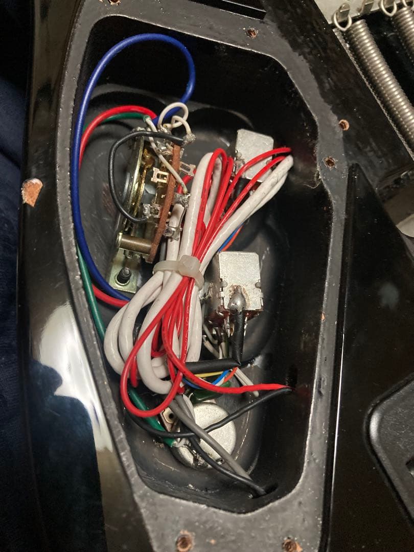 ギター Schecter Hellraiser YUKI