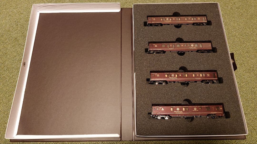 KATO Nゲージ クルーズトレイン「ななつ星in九州」 8両セット