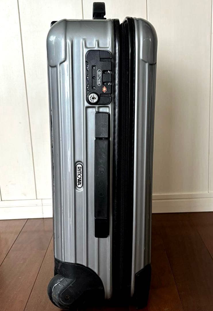 RIMOWA リモワ　ポリカーボネート キャリーケース　32L ジャンク品