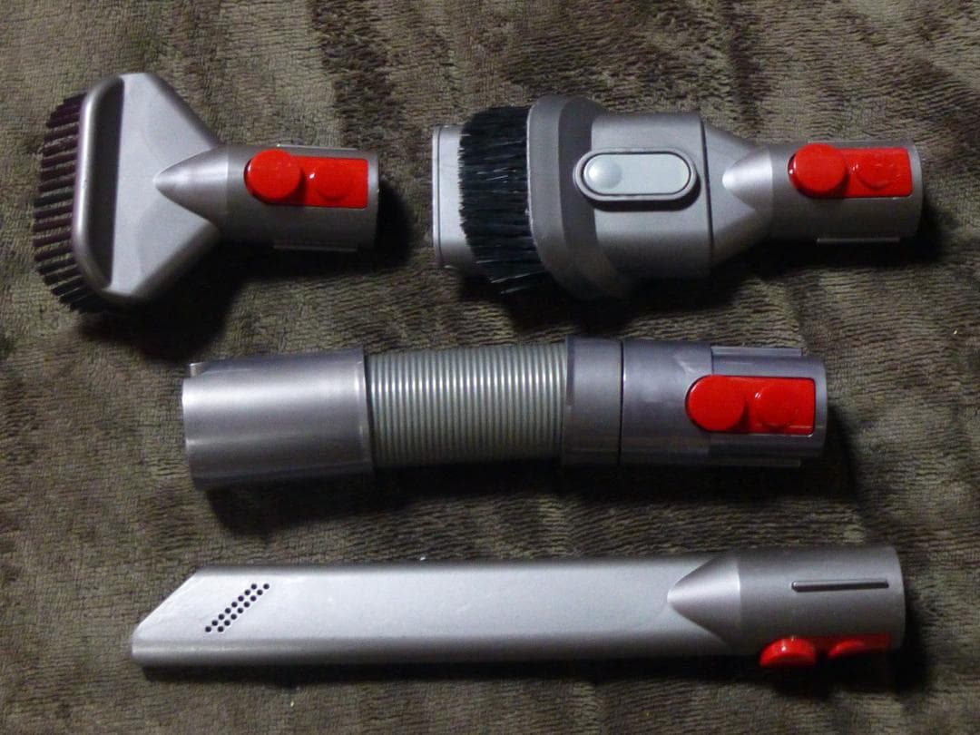 関東は翌日にお届け　ダイソンSV18用の本体セットで全て新品です　③