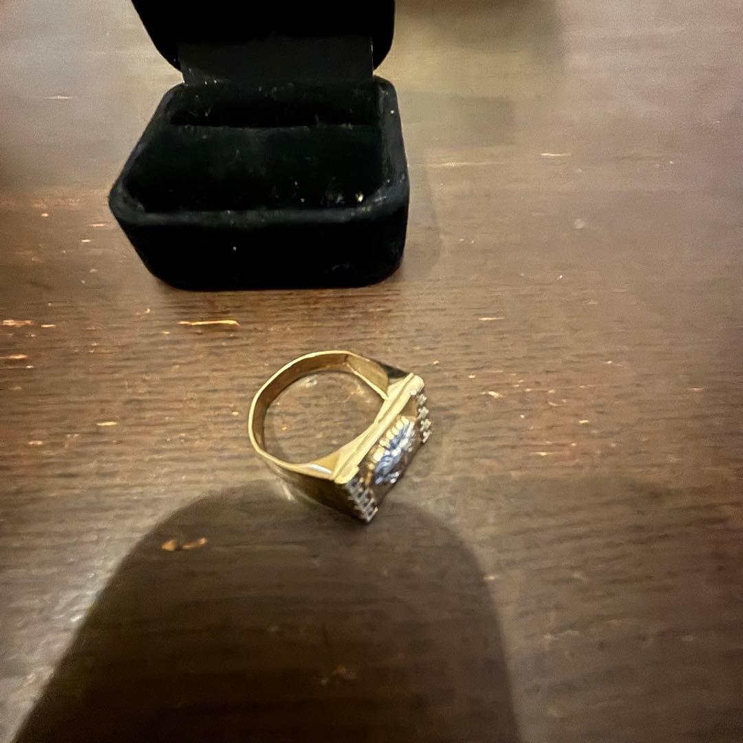 VALUABLE購入　Versaceメデューサデザイン　10k 無垢