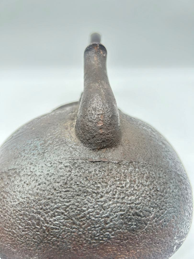 鋳鉄製 鉄瓶 ダークグレー水漏れ無　極上品 時代物 容量約2500ml