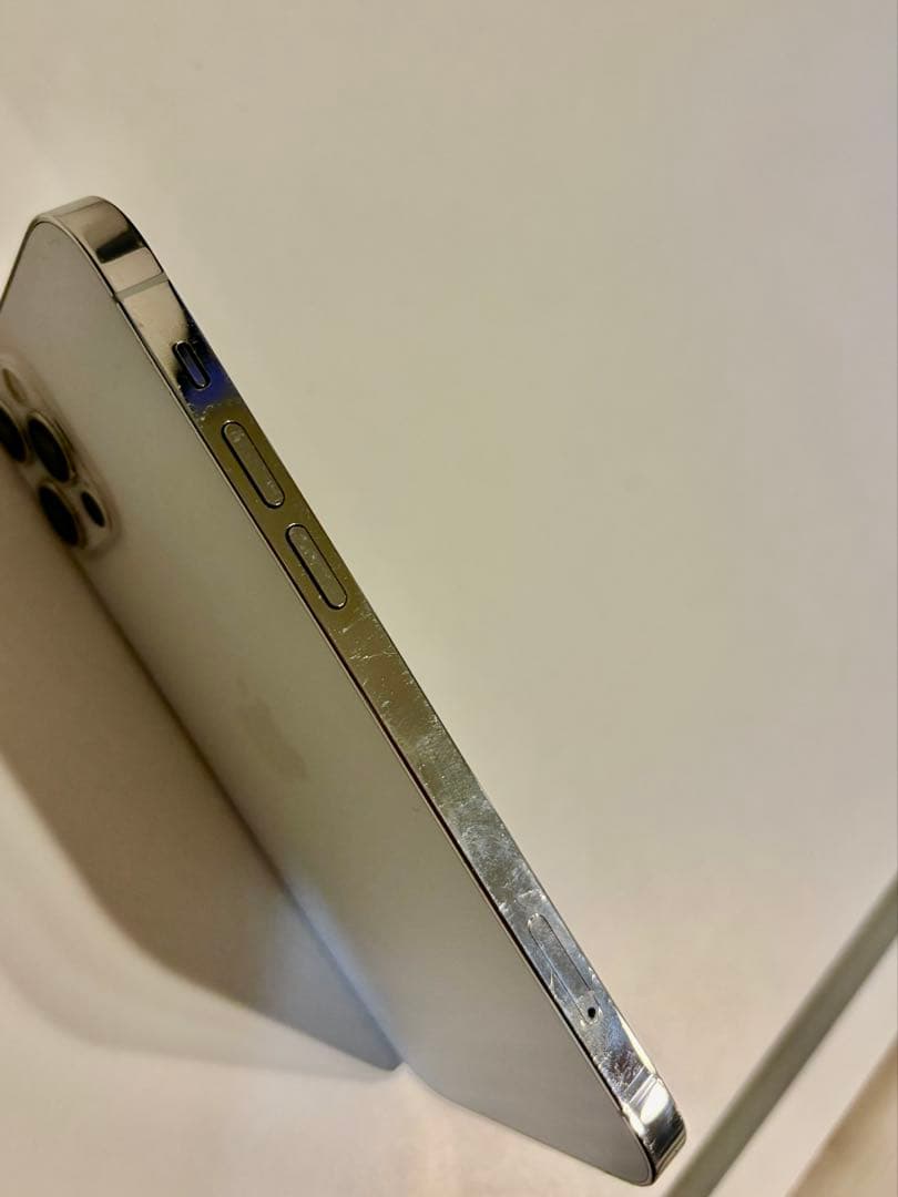 iPhone 12 Pro シルバー 本体 256GB