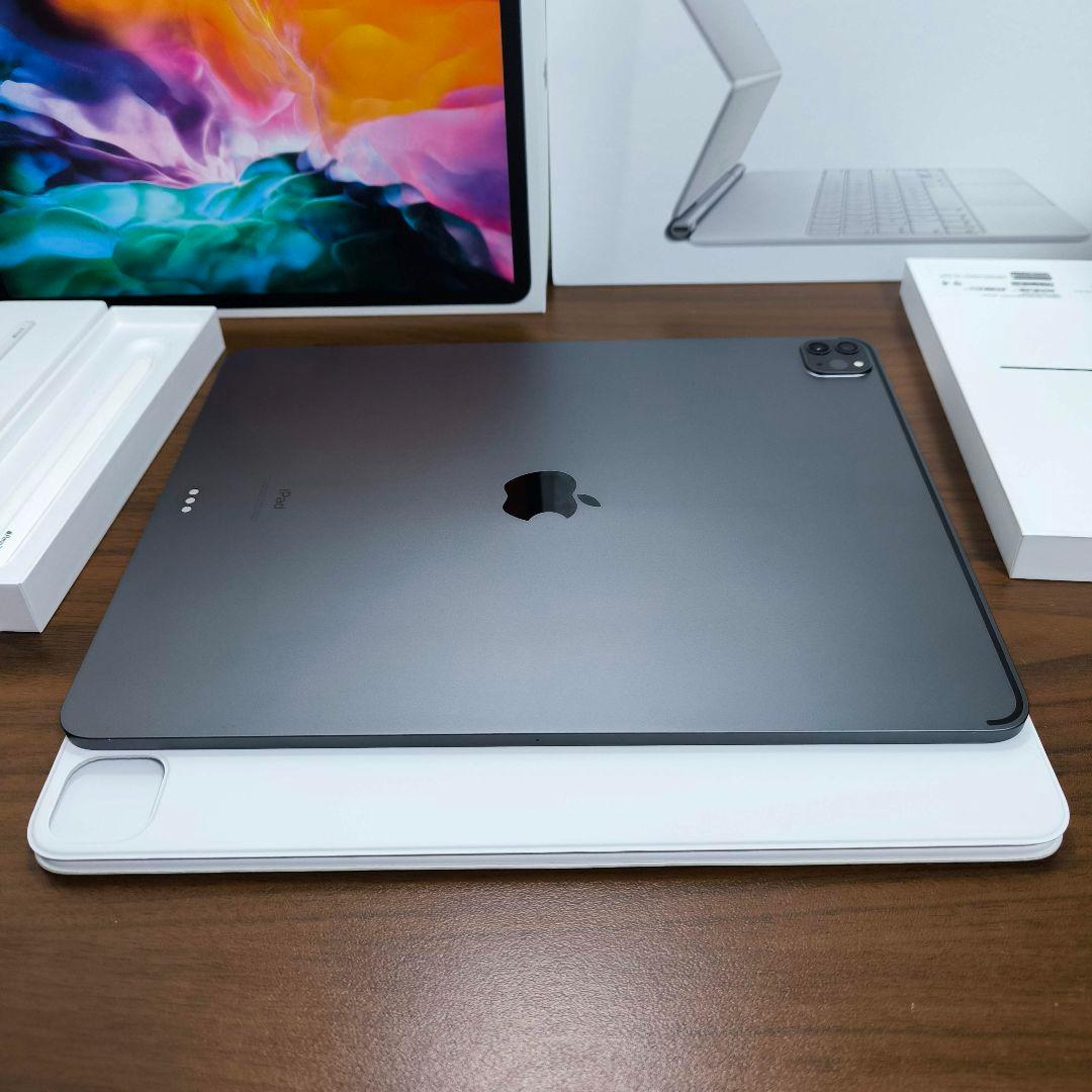 iPad Pro 12.9第4世代 Magic Keyboard Pencil