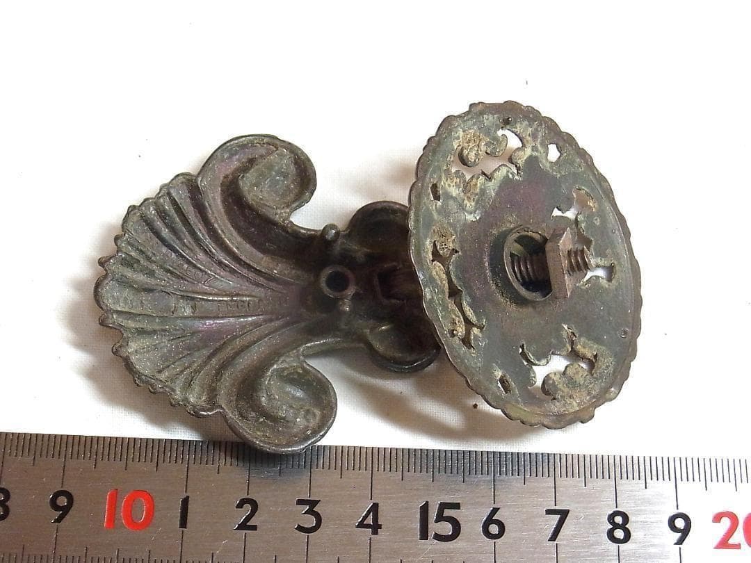 イギリス アンティーク家具用 引き手 6個 ヴィクトリアン様式 装飾金具 パーツ