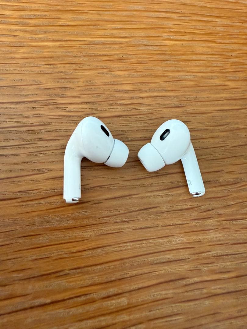 大人気！AirPods Pro (第2世代) 本体　動作確認済み