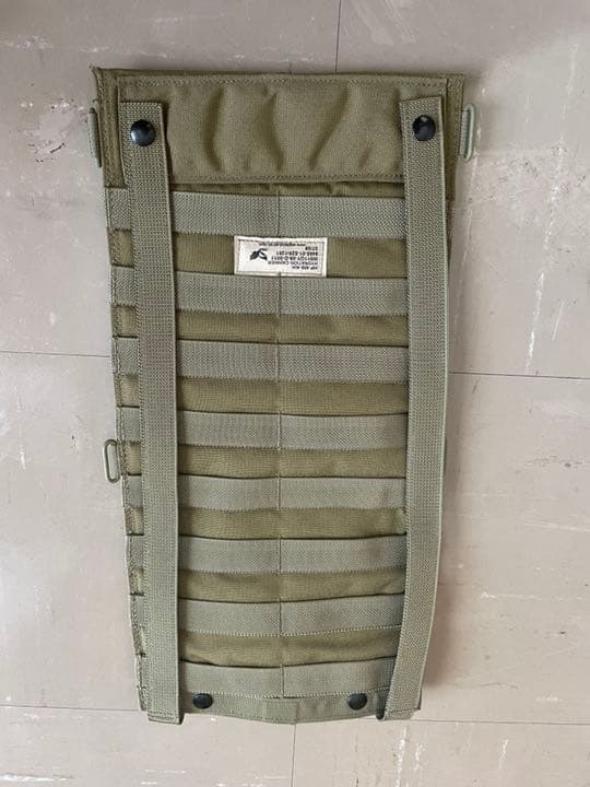 特殊部隊 Eagle Industries ハイドレーションキャリア カーキ