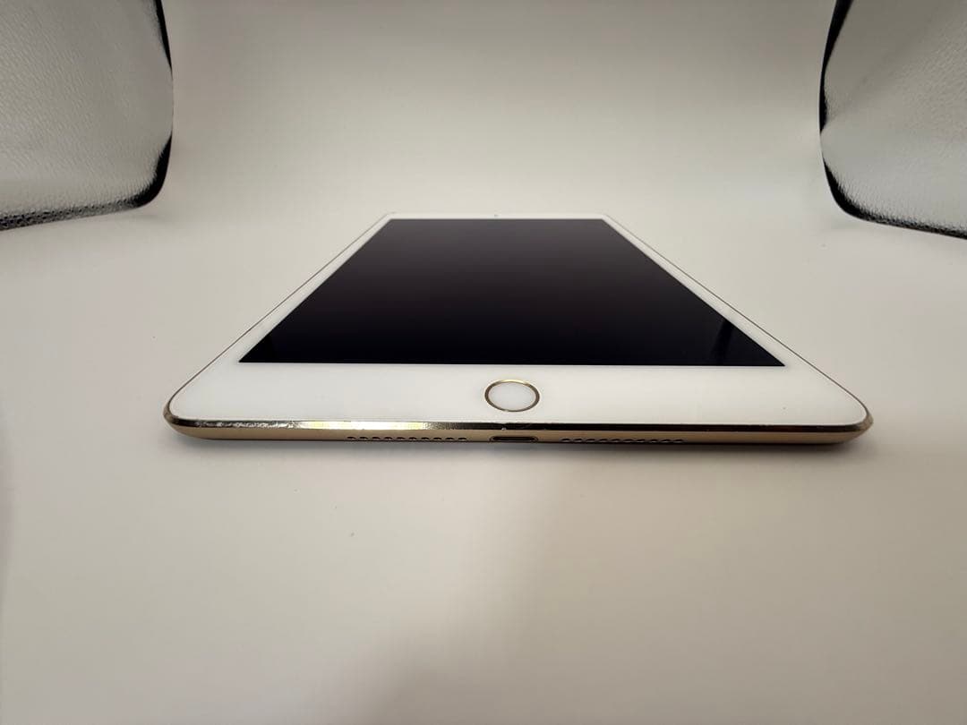 iPad mini4 64GB Cellular A1550 ゴールド ケース付