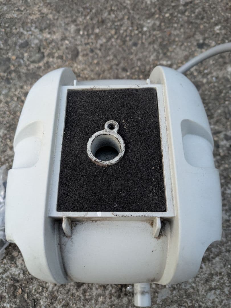 使用浅　動作品　電磁式エアーポンプ 定格風量100(L/min) TY-100