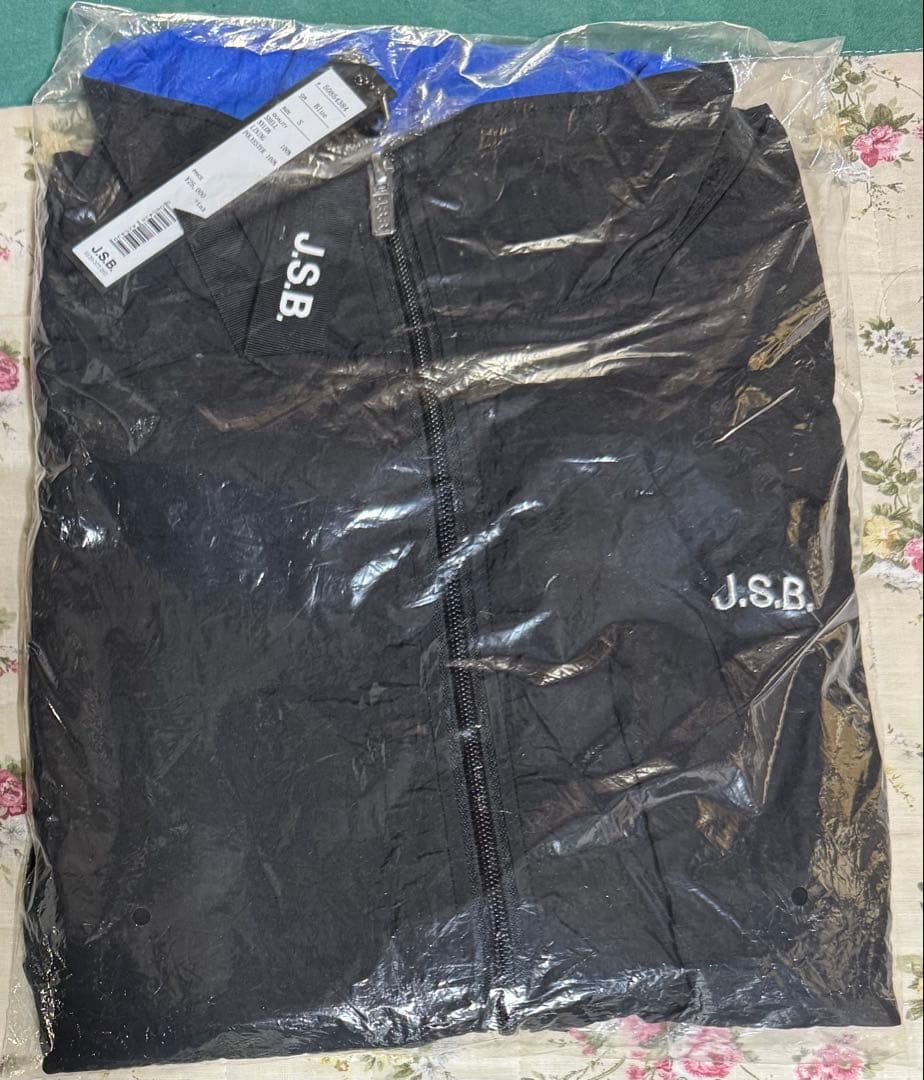 ☆J.S.B. ウィンドブレーカー Sサイズ 青/黒☆