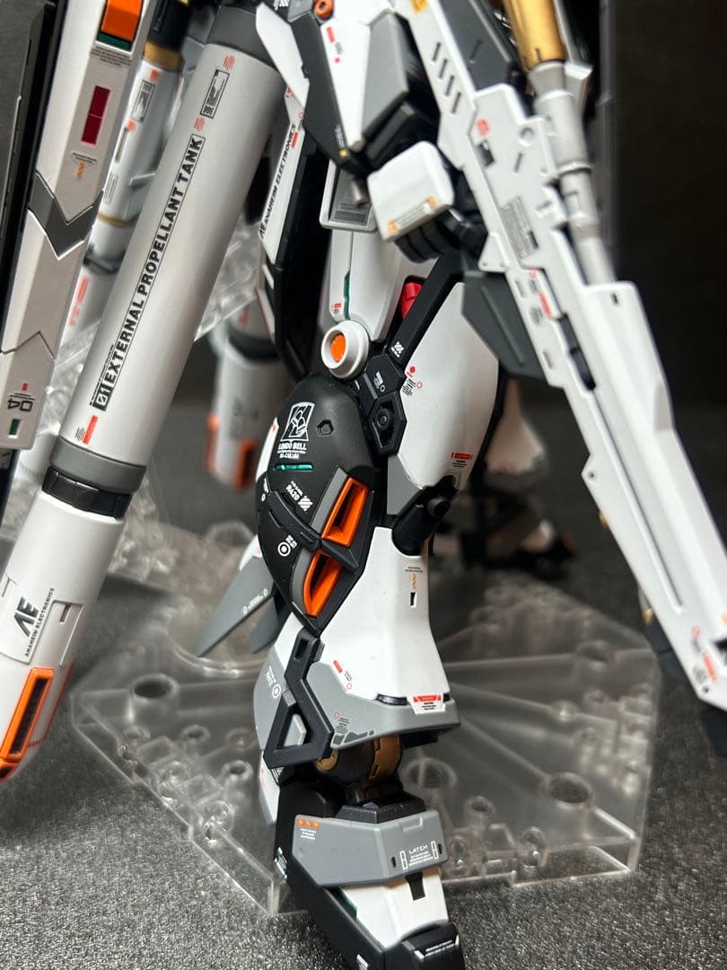 RG hi-ν ガンダム　完成品