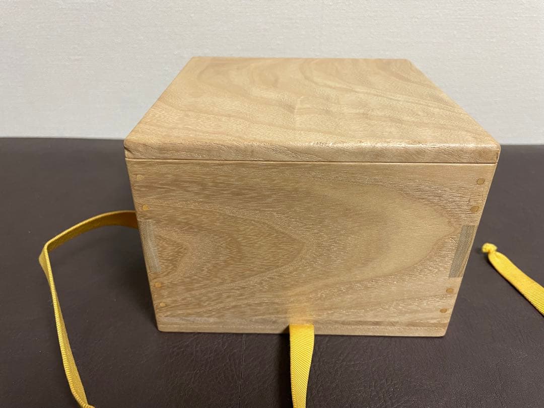 森田十雨　片身替茶盌　共箱　栞　茶碗　高麗茶碗　茶道具