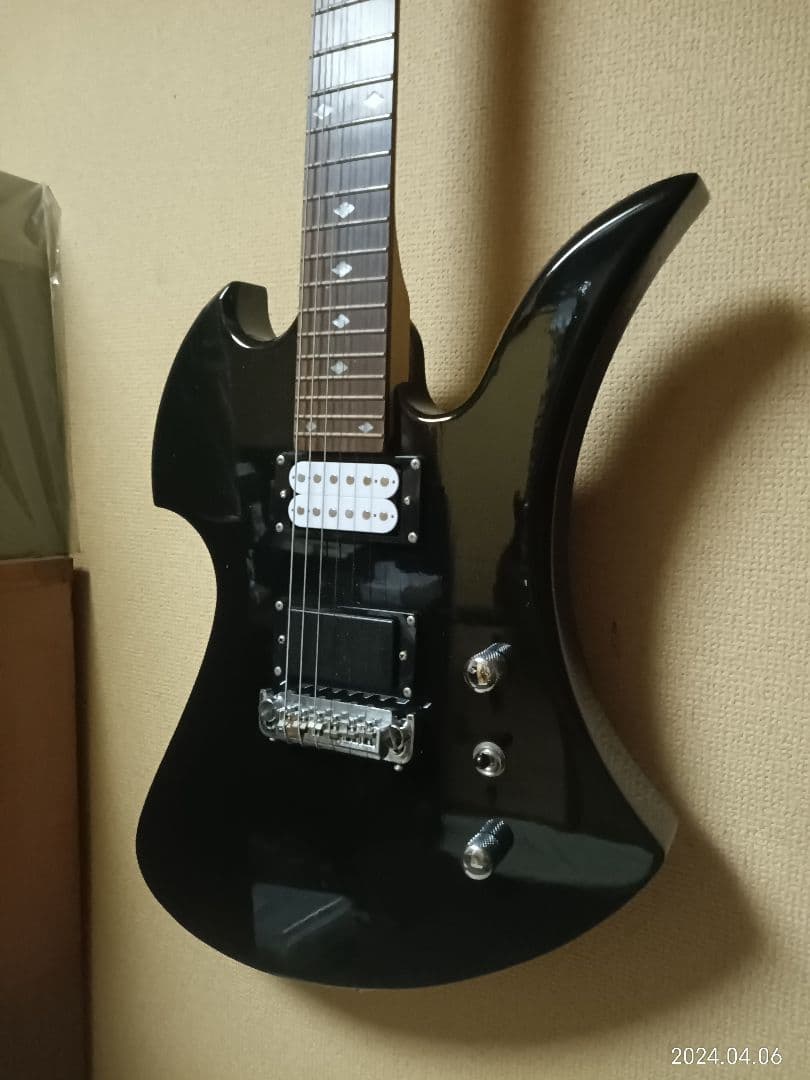 ☆YG3☆新品弦交換済☆美品☆CatingBard モッキンバード ブラック☆