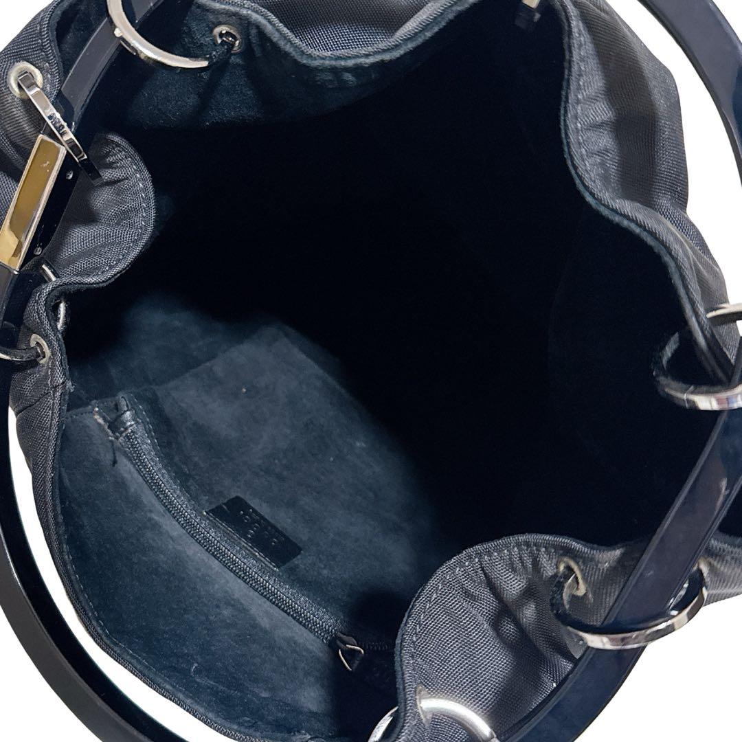 グッチ ハンドバッグ 鞄 バッグ ナイロン レザー ブラック シルバー金具 無地