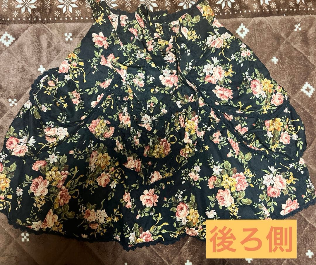 メタモルフォーゼ★アンティークローズ柄のスカート