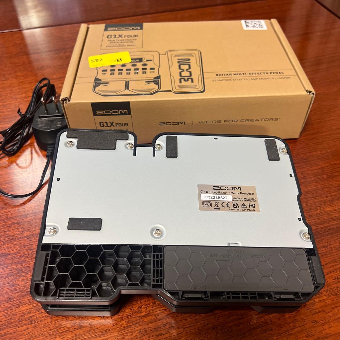 ZOOM G1X FOUR ギターエフェクター　美品