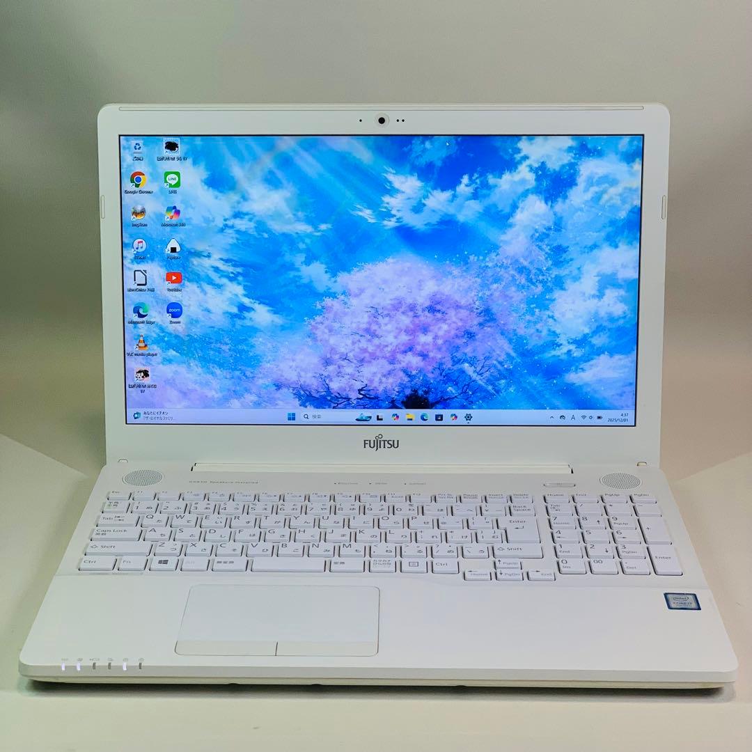 Core i7✨SSD1TB✨32GB✨カメラ✨ホワイト✨富士通✨ノートパソコン