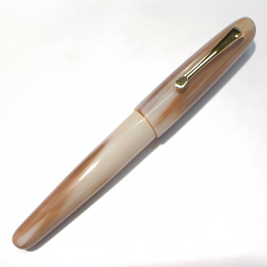 【稀少品】■天然素材 水牛角軸 万年筆 B 太字 Jowoペン先 新品■