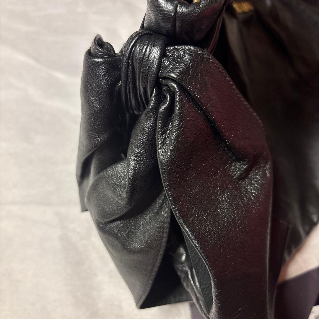 PRADA ブラック ナッパレザー クラッチバッグ