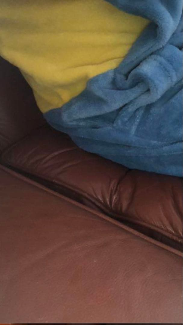 高級 鋲打ち 英国風♦️チェスターフィールド♦️トリプルソファ♦️キャメル♦️送料込